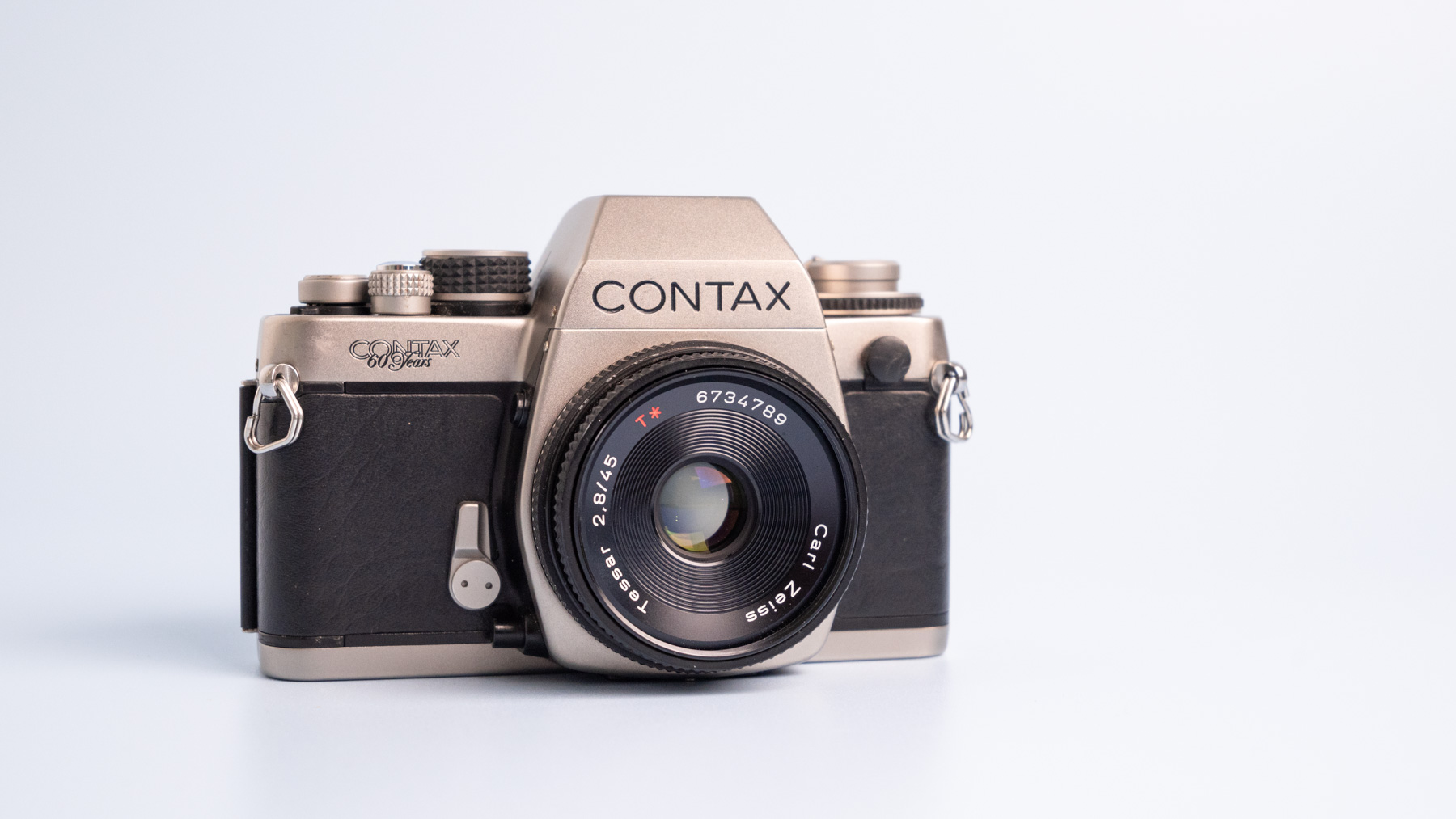 Contax S2 Review - A No Frills Titanium 35mm SLR